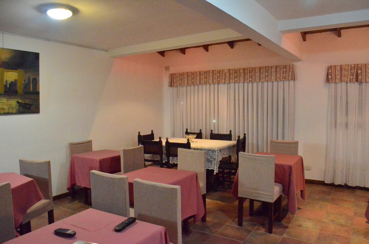 Hosteria Sajonia Villa Gesell Zewnętrze zdjęcie
