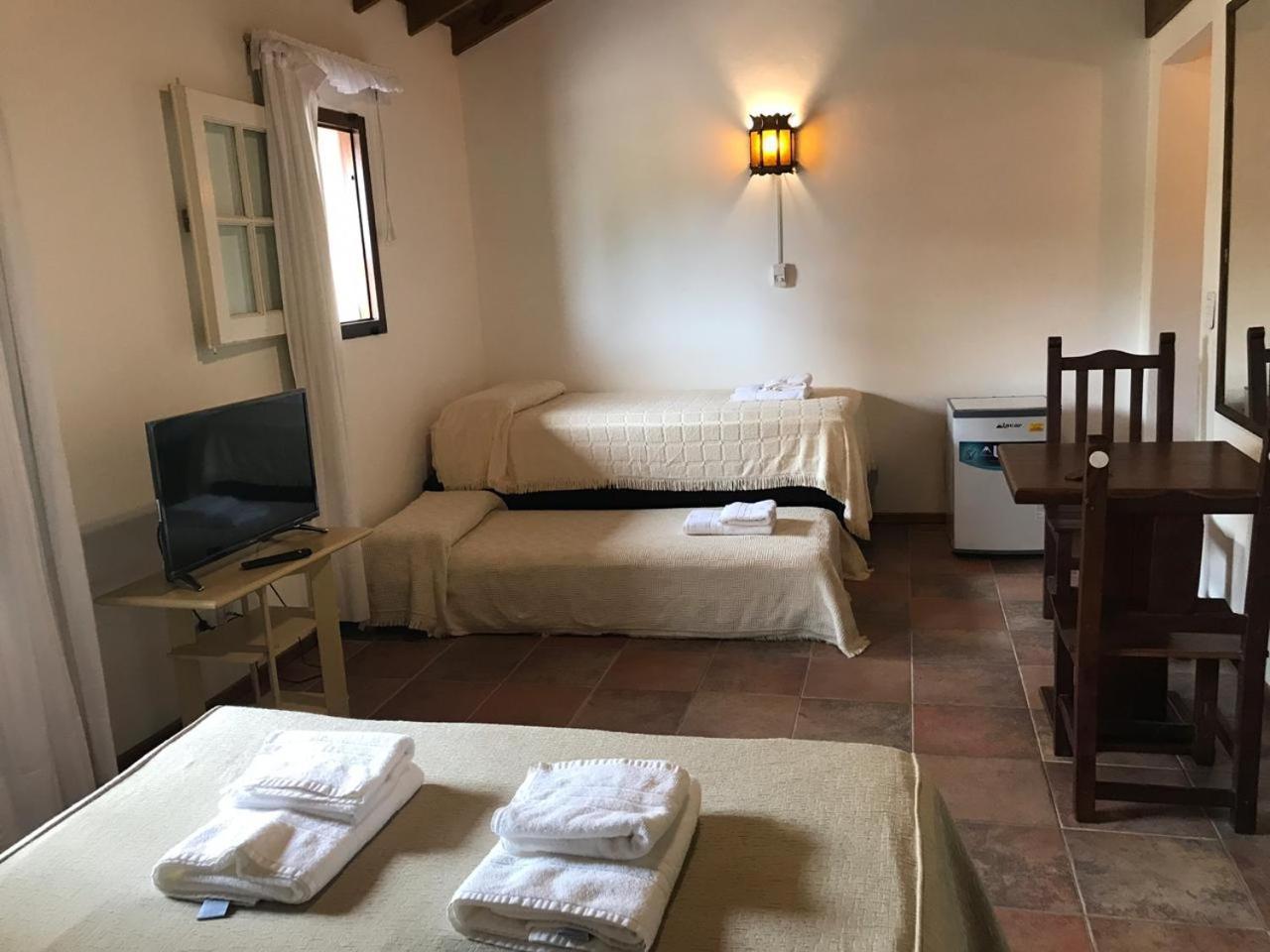 Hosteria Sajonia Villa Gesell Zewnętrze zdjęcie